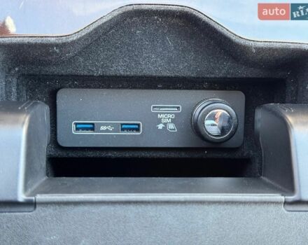 Бежевый Ленд Ровер Рендж Ровер, объемом двигателя 3 л и пробегом 111 тыс. км за 69900 $, фото 40 на Automoto.ua