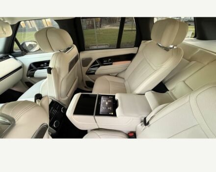 Бежевий Ленд Ровер Рендж Ровер, об'ємом двигуна 3 л та пробігом 14 тис. км за 170000 $, фото 9 на Automoto.ua