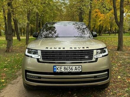 Ленд Ровер Рендж Ровер 2023 в Киеве на Automoto.ua Бежевый Ленд Ровер Рендж Ровер, объемом двигателя 4.39 л и пробегом 48 тыс. км за 155000 $, фото 1 на Automoto.ua
