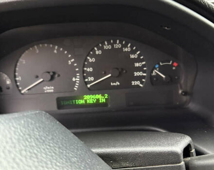 Черный Ленд Ровер Рендж Ровер, объемом двигателя 4.55 л и пробегом 210 тыс. км за 15500 $, фото 6 на Automoto.ua