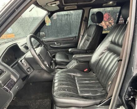 Черный Ленд Ровер Рендж Ровер, объемом двигателя 4.6 л и пробегом 400 тыс. км за 4400 $, фото 8 на Automoto.ua