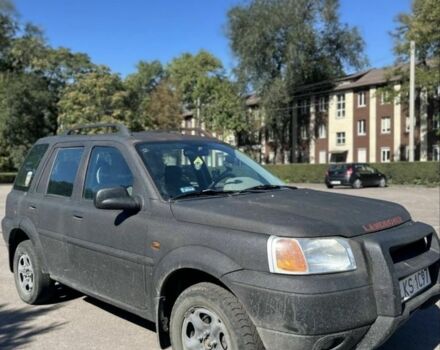 Черный Ленд Ровер Рендж Ровер, объемом двигателя 2 л и пробегом 357 тыс. км за 2700 $, фото 4 на Automoto.ua