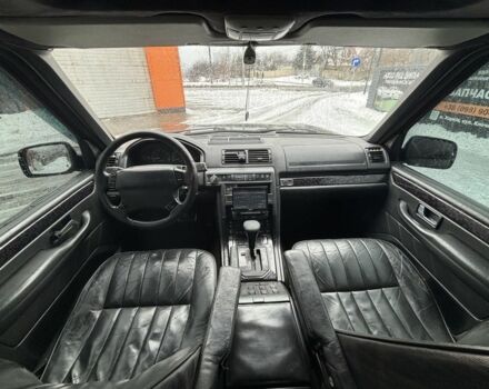 Черный Ленд Ровер Рендж Ровер, объемом двигателя 4.6 л и пробегом 400 тыс. км за 4400 $, фото 9 на Automoto.ua