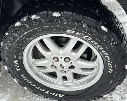 Черный Ленд Ровер Рендж Ровер, объемом двигателя 4.6 л и пробегом 400 тыс. км за 4400 $, фото 6 на Automoto.ua