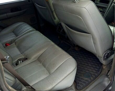 Черный Ленд Ровер Рендж Ровер, объемом двигателя 2.5 л и пробегом 277 тыс. км за 2700 $, фото 4 на Automoto.ua