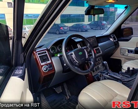 Чорний Ленд Ровер Рендж Ровер, об'ємом двигуна 4.4 л та пробігом 240 тис. км за 10000 $, фото 11 на Automoto.ua