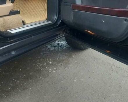 Чорний Ленд Ровер Рендж Ровер, об'ємом двигуна 2.9 л та пробігом 400 тис. км за 7500 $, фото 11 на Automoto.ua