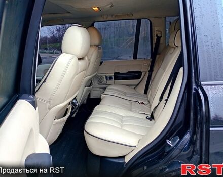 Чорний Ленд Ровер Рендж Ровер, об'ємом двигуна 4.4 л та пробігом 240 тис. км за 10000 $, фото 12 на Automoto.ua