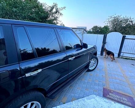 Черный Ленд Ровер Рендж Ровер, объемом двигателя 4.4 л и пробегом 450 тыс. км за 7500 $, фото 6 на Automoto.ua