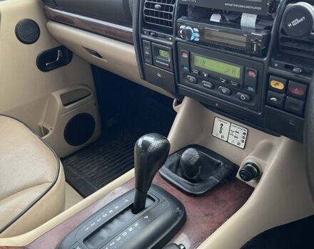 Черный Ленд Ровер Рендж Ровер, объемом двигателя 2.5 л и пробегом 200 тыс. км за 5900 $, фото 8 на Automoto.ua