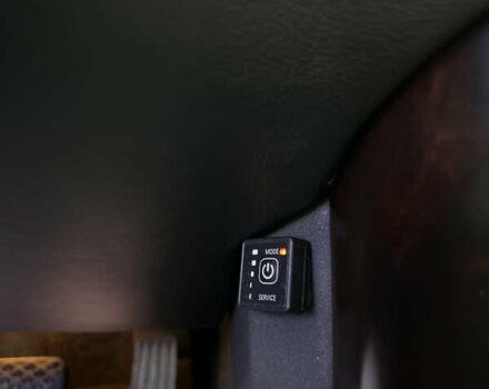 Черный Ленд Ровер Рендж Ровер, объемом двигателя 4.4 л и пробегом 224 тыс. км за 11500 $, фото 19 на Automoto.ua