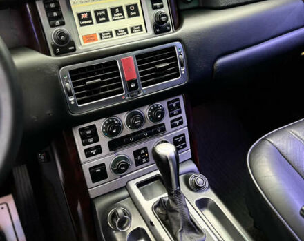 Черный Ленд Ровер Рендж Ровер, объемом двигателя 4.4 л и пробегом 224 тыс. км за 11500 $, фото 17 на Automoto.ua