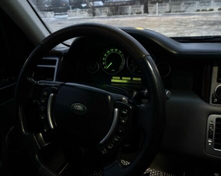 Черный Ленд Ровер Рендж Ровер, объемом двигателя 4.4 л и пробегом 381 тыс. км за 8000 $, фото 18 на Automoto.ua