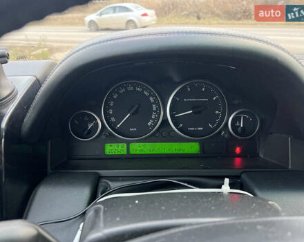 Черный Ленд Ровер Рендж Ровер, объемом двигателя 4.2 л и пробегом 205 тыс. км за 9999 $, фото 17 на Automoto.ua