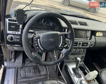 Черный Ленд Ровер Рендж Ровер, объемом двигателя 4.2 л и пробегом 205 тыс. км за 9999 $, фото 8 на Automoto.ua