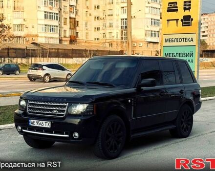Черный Ленд Ровер Рендж Ровер, объемом двигателя 4.2 л и пробегом 300 тыс. км за 13500 $, фото 1 на Automoto.ua