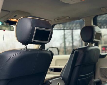 Черный Ленд Ровер Рендж Ровер, объемом двигателя 3 л и пробегом 303 тыс. км за 4999 $, фото 7 на Automoto.ua