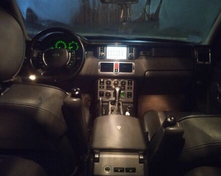 Черный Ленд Ровер Рендж Ровер, объемом двигателя 3 л и пробегом 340 тыс. км за 9000 $, фото 2 на Automoto.ua