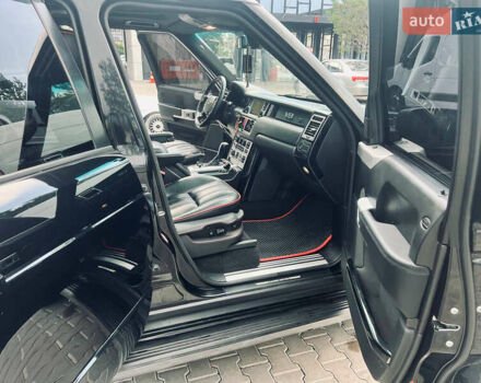 Черный Ленд Ровер Рендж Ровер, объемом двигателя 4.4 л и пробегом 332 тыс. км за 8900 $, фото 12 на Automoto.ua