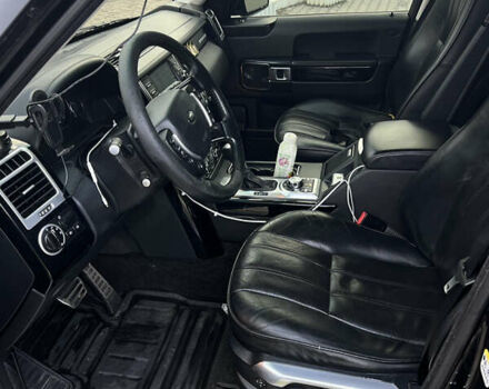 Черный Ленд Ровер Рендж Ровер, объемом двигателя 4.2 л и пробегом 205 тыс. км за 9999 $, фото 7 на Automoto.ua