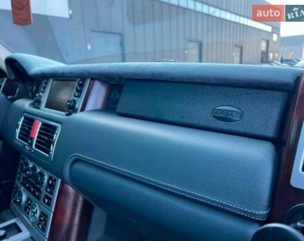 Черный Ленд Ровер Рендж Ровер, объемом двигателя 4.4 л и пробегом 282 тыс. км за 12590 $, фото 44 на Automoto.ua