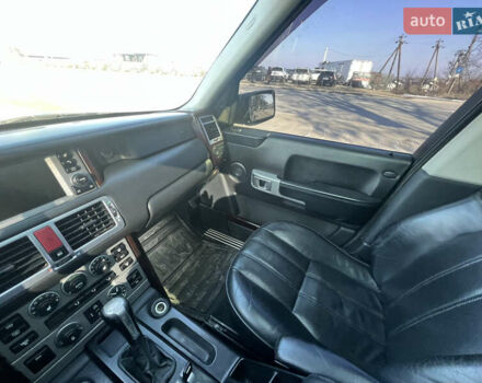 Черный Ленд Ровер Рендж Ровер, объемом двигателя 4.2 л и пробегом 310 тыс. км за 6850 $, фото 16 на Automoto.ua