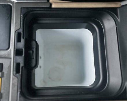 Черный Ленд Ровер Рендж Ровер, объемом двигателя 2.72 л и пробегом 278 тыс. км за 8900 $, фото 11 на Automoto.ua