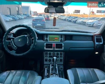 Черный Ленд Ровер Рендж Ровер, объемом двигателя 4.4 л и пробегом 282 тыс. км за 12590 $, фото 41 на Automoto.ua