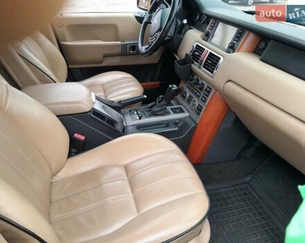 Черный Ленд Ровер Рендж Ровер, объемом двигателя 4.2 л и пробегом 325 тыс. км за 8200 $, фото 10 на Automoto.ua