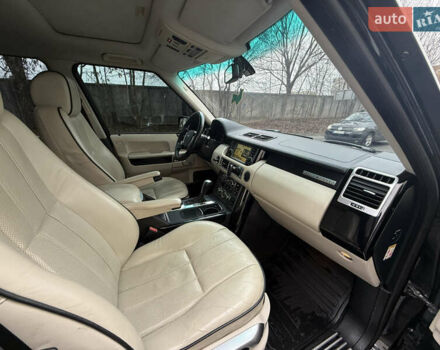 Чорний Ленд Ровер Рендж Ровер, об'ємом двигуна 4.2 л та пробігом 266 тис. км за 12500 $, фото 42 на Automoto.ua