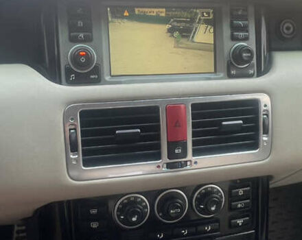 Черный Ленд Ровер Рендж Ровер, объемом двигателя 4.2 л и пробегом 300 тыс. км за 9499 $, фото 6 на Automoto.ua