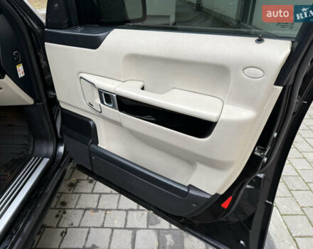 Чорний Ленд Ровер Рендж Ровер, об'ємом двигуна 4.2 л та пробігом 266 тис. км за 12500 $, фото 38 на Automoto.ua