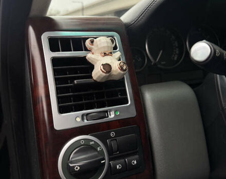 Черный Ленд Ровер Рендж Ровер, объемом двигателя 4.4 л и пробегом 166 тыс. км за 10900 $, фото 51 на Automoto.ua