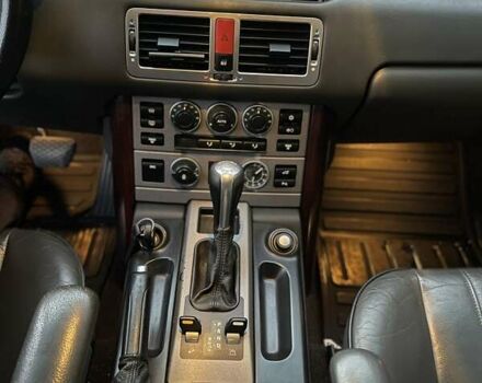 Черный Ленд Ровер Рендж Ровер, объемом двигателя 4.4 л и пробегом 495 тыс. км за 9990 $, фото 25 на Automoto.ua