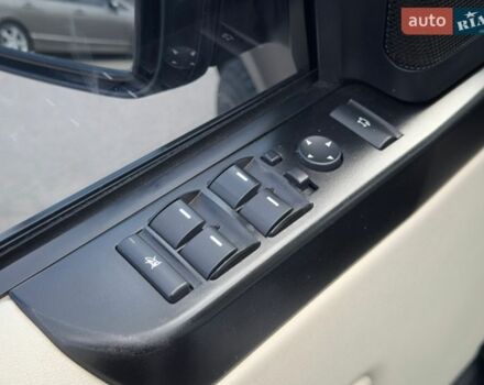 Черный Ленд Ровер Рендж Ровер, объемом двигателя 4.2 л и пробегом 284 тыс. км за 10800 $, фото 10 на Automoto.ua