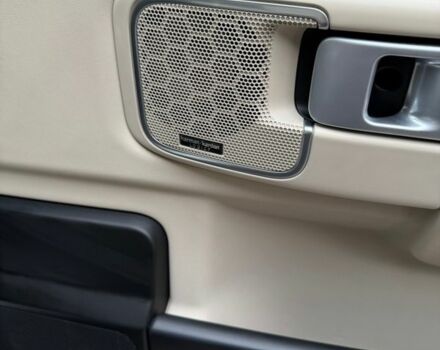 Черный Ленд Ровер Рендж Ровер, объемом двигателя 4.2 л и пробегом 178 тыс. км за 13000 $, фото 6 на Automoto.ua