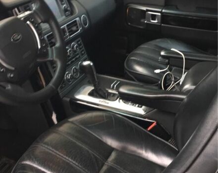 Черный Ленд Ровер Рендж Ровер, объемом двигателя 4.2 л и пробегом 306 тыс. км за 13500 $, фото 4 на Automoto.ua