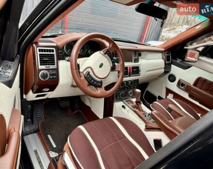 Черный Ленд Ровер Рендж Ровер, объемом двигателя 4.39 л и пробегом 110 тыс. км за 5900 $, фото 7 на Automoto.ua