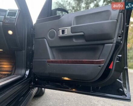 Черный Ленд Ровер Рендж Ровер, объемом двигателя 4.4 л и пробегом 495 тыс. км за 9990 $, фото 16 на Automoto.ua
