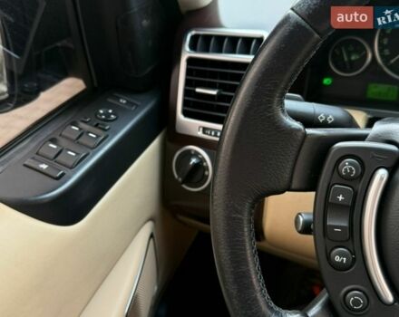 Черный Ленд Ровер Рендж Ровер, объемом двигателя 4.2 л и пробегом 408 тыс. км за 11700 $, фото 47 на Automoto.ua