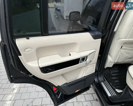 Чорний Ленд Ровер Рендж Ровер, об'ємом двигуна 4.2 л та пробігом 266 тис. км за 8350 $, фото 27 на Automoto.ua