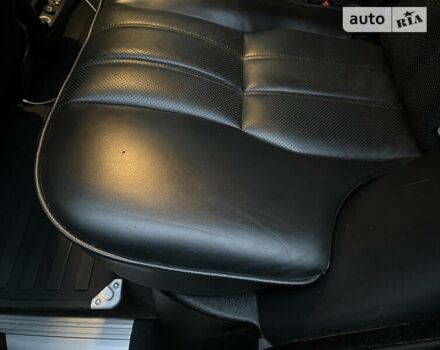 Черный Ленд Ровер Рендж Ровер, объемом двигателя 4.2 л и пробегом 190 тыс. км за 12000 $, фото 17 на Automoto.ua