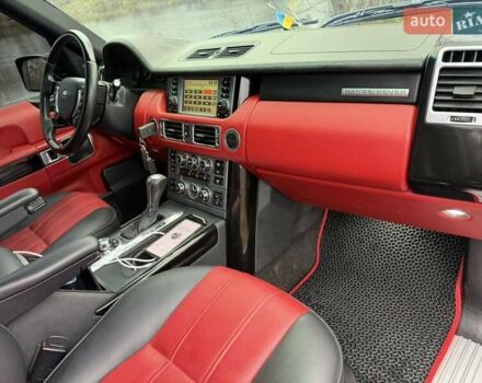 Черный Ленд Ровер Рендж Ровер, объемом двигателя 4.2 л и пробегом 250 тыс. км за 13000 $, фото 6 на Automoto.ua