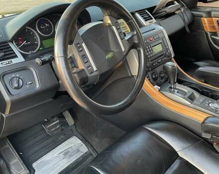 Черный Ленд Ровер Рендж Ровер, объемом двигателя 4.4 л и пробегом 186 тыс. км за 13000 $, фото 12 на Automoto.ua