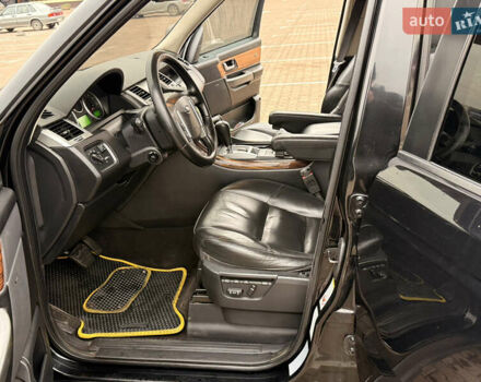 Чорний Ленд Ровер Рендж Ровер, об'ємом двигуна 4.2 л та пробігом 210 тис. км за 9900 $, фото 14 на Automoto.ua