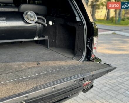 Черный Ленд Ровер Рендж Ровер, объемом двигателя 4.2 л и пробегом 287 тыс. км за 16000 $, фото 19 на Automoto.ua