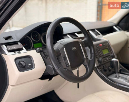 Чорний Ленд Ровер Рендж Ровер, об'ємом двигуна 4.2 л та пробігом 249 тис. км за 9400 $, фото 16 на Automoto.ua