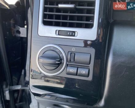 Чорний Ленд Ровер Рендж Ровер, об'ємом двигуна 4.2 л та пробігом 238 тис. км за 11000 $, фото 20 на Automoto.ua