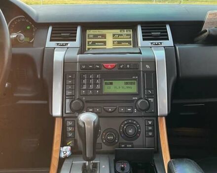 Черный Ленд Ровер Рендж Ровер, объемом двигателя 4.4 л и пробегом 186 тыс. км за 13000 $, фото 13 на Automoto.ua