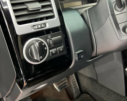 Чорний Ленд Ровер Рендж Ровер, об'ємом двигуна 4.2 л та пробігом 169 тис. км за 14999 $, фото 17 на Automoto.ua